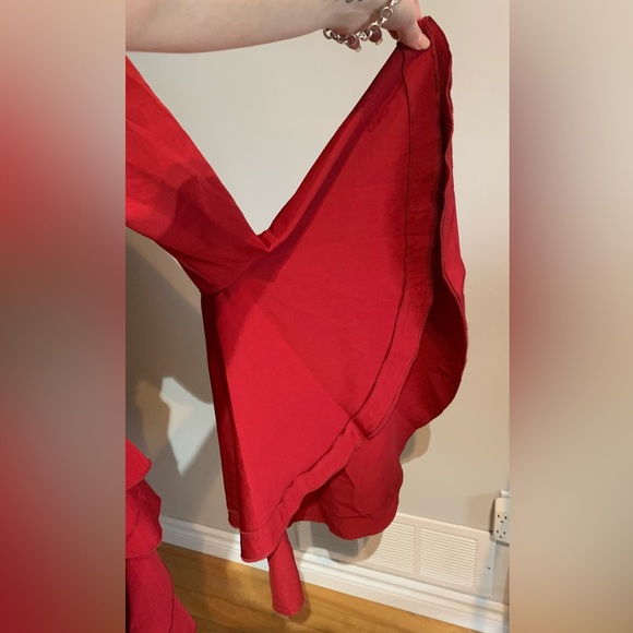 Red bell-sleeve midi dress - Picture 5 of 8